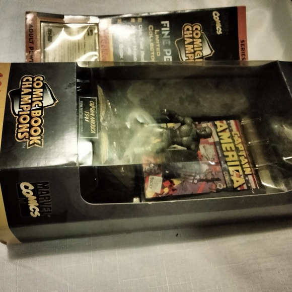 Comic Book Champions Captain America Golden Age Fine Pewter Figure. - Picture 2 of 6